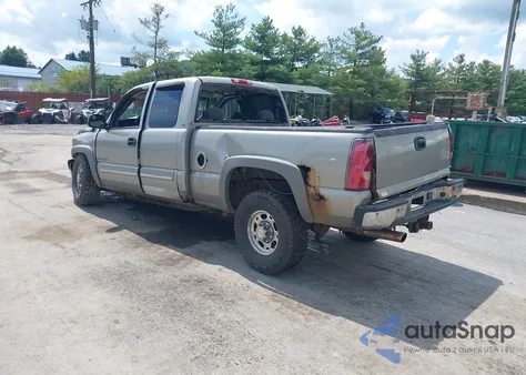 2003 Chevrolet Silverado 2500Hd Ls z USA, uszkodzony, nr VIN 1GCHK29U83E321435